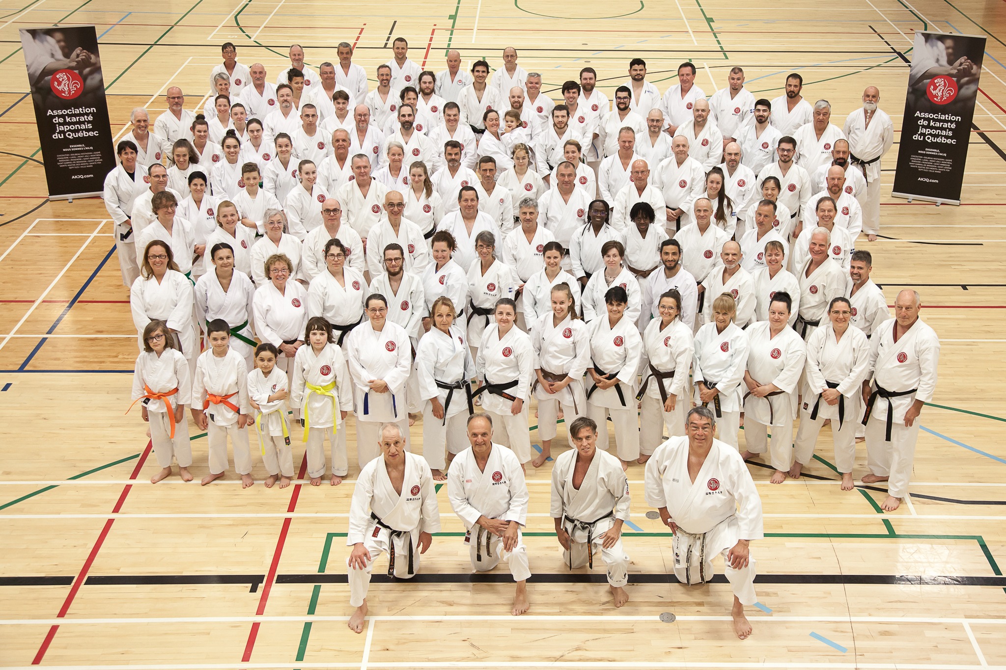 Photo de groupe du camp d'été 2023